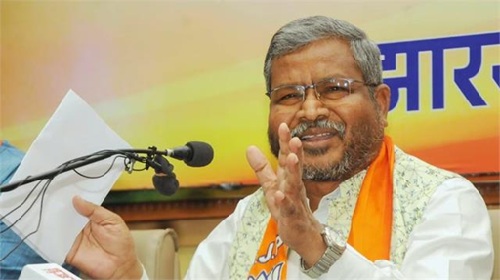 झामुमो की बाबूलाल मरांडी को कड़ी चुनौती, कहा—ढुल्लू महतो पर उंगली डालकर देखें, आपकी कुर्सी चली जाएगी