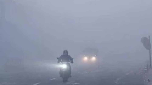 झारखंड में बदल रहा मौसम का मिजाज: कहीं कड़ाके की ठंड, कहीं मिल रही हल्की राहत