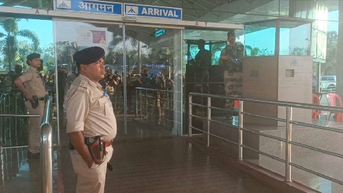 फ्लाइट कैंसिलेशन के बीच रांची में होटल संचालकों पर सख्ती, जिला प्रशासन ने जारी किए दिशा-निर्देश