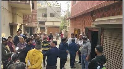 धनबाद में भीषण आग से दो की मौत, छह गंभीर रूप से झुलसे