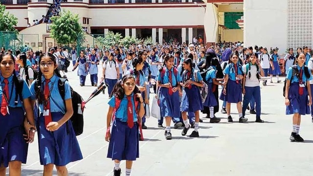 अहमदाबाद के स्कूलों को बम धमकी, सुरक्षा एजेंसियां अलर्ट