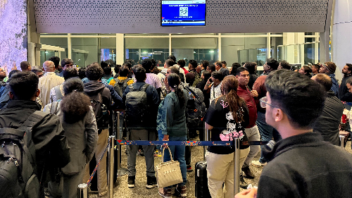 इंडिगो का ऑपरेशनल संकट गहराया: रांची में दो फ्लाइटें रद्द, 16 उड़ानें घंटों लेट, यात्रियों की बढ़ी परेशानी