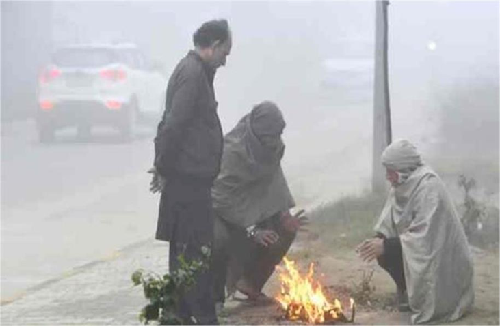 झारखंड में हाड़ कंपाने वाली सर्दी: गुमला में पारा 3 डिग्री पर, 10 जिले शीतलहर की चपेट में