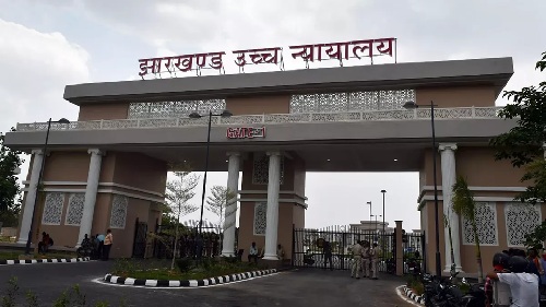 झारखंड हाईकोर्ट का बड़ा फैसला: अब अस्पतालों में मरीजों को खून के लिए रिप्लेसमेंट डोनर की आवश्यकता नहीं